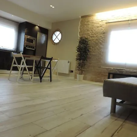 Nautilus Apartament *