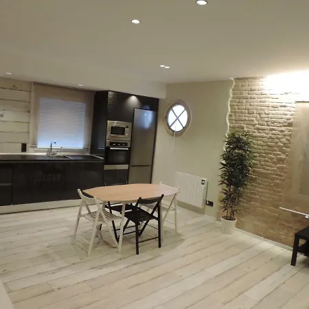 Nautilus Apartament *